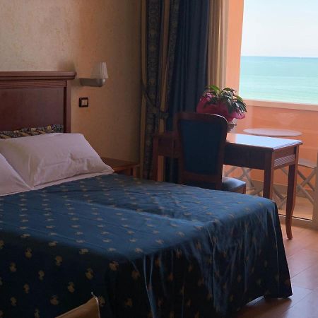 Hotel Alexander Resort Rimini Ngoại thất bức ảnh