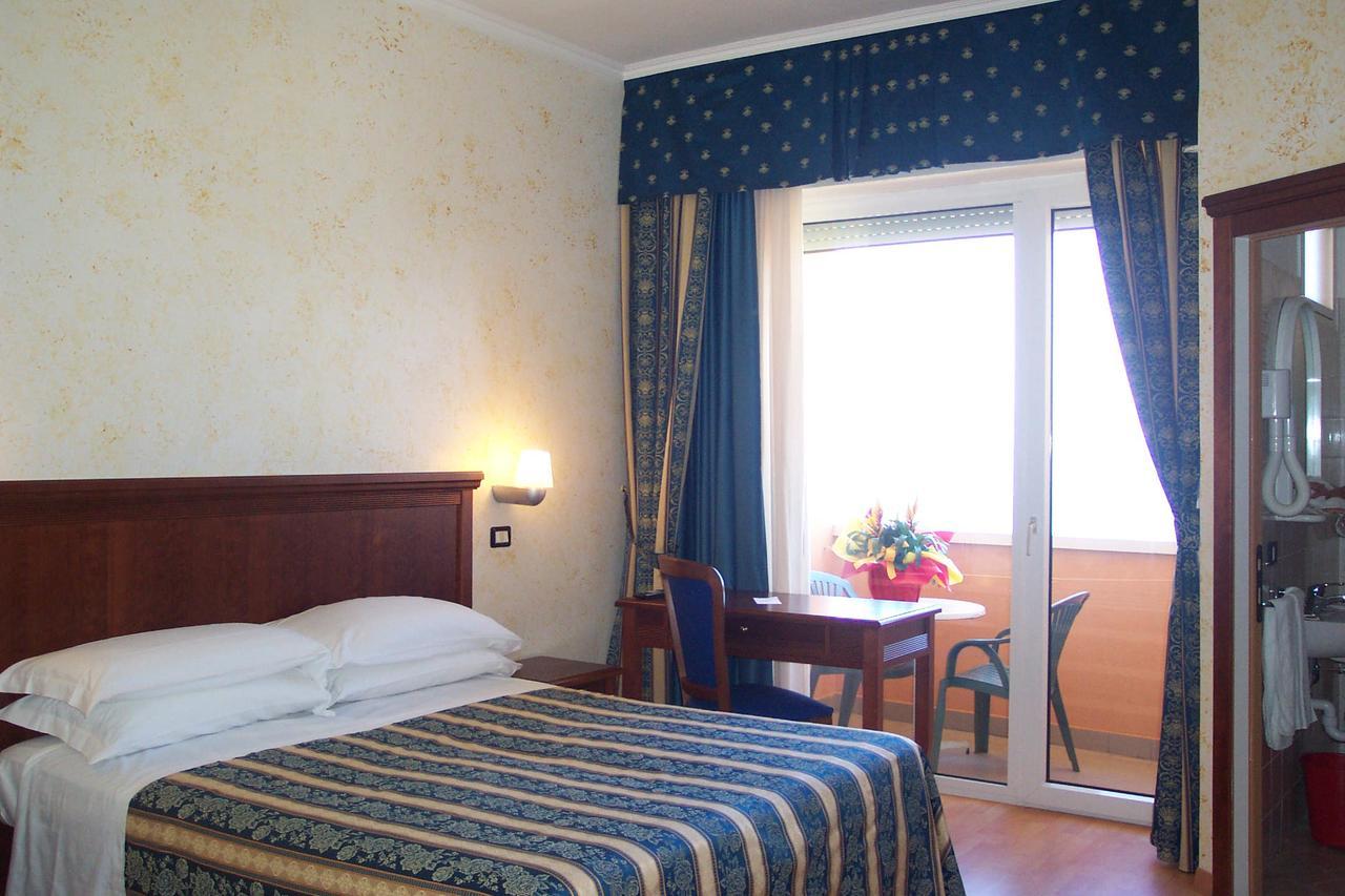Hotel Alexander Resort Rimini Ngoại thất bức ảnh