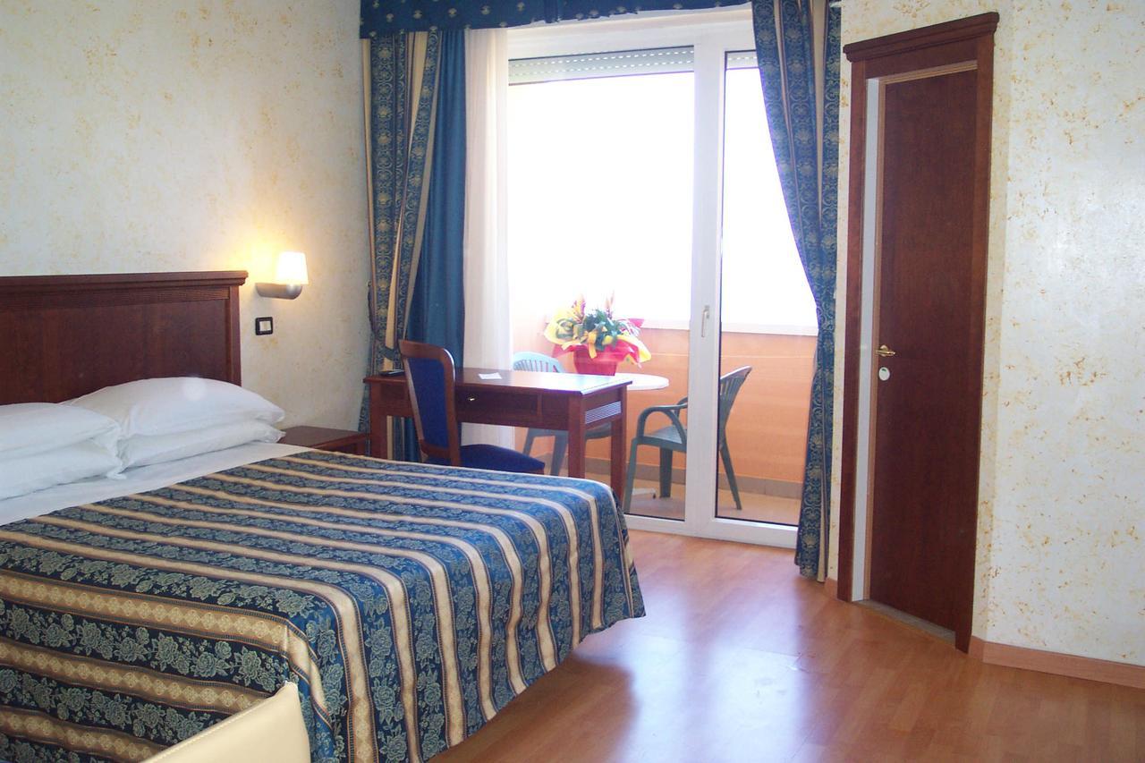 Hotel Alexander Resort Rimini Ngoại thất bức ảnh