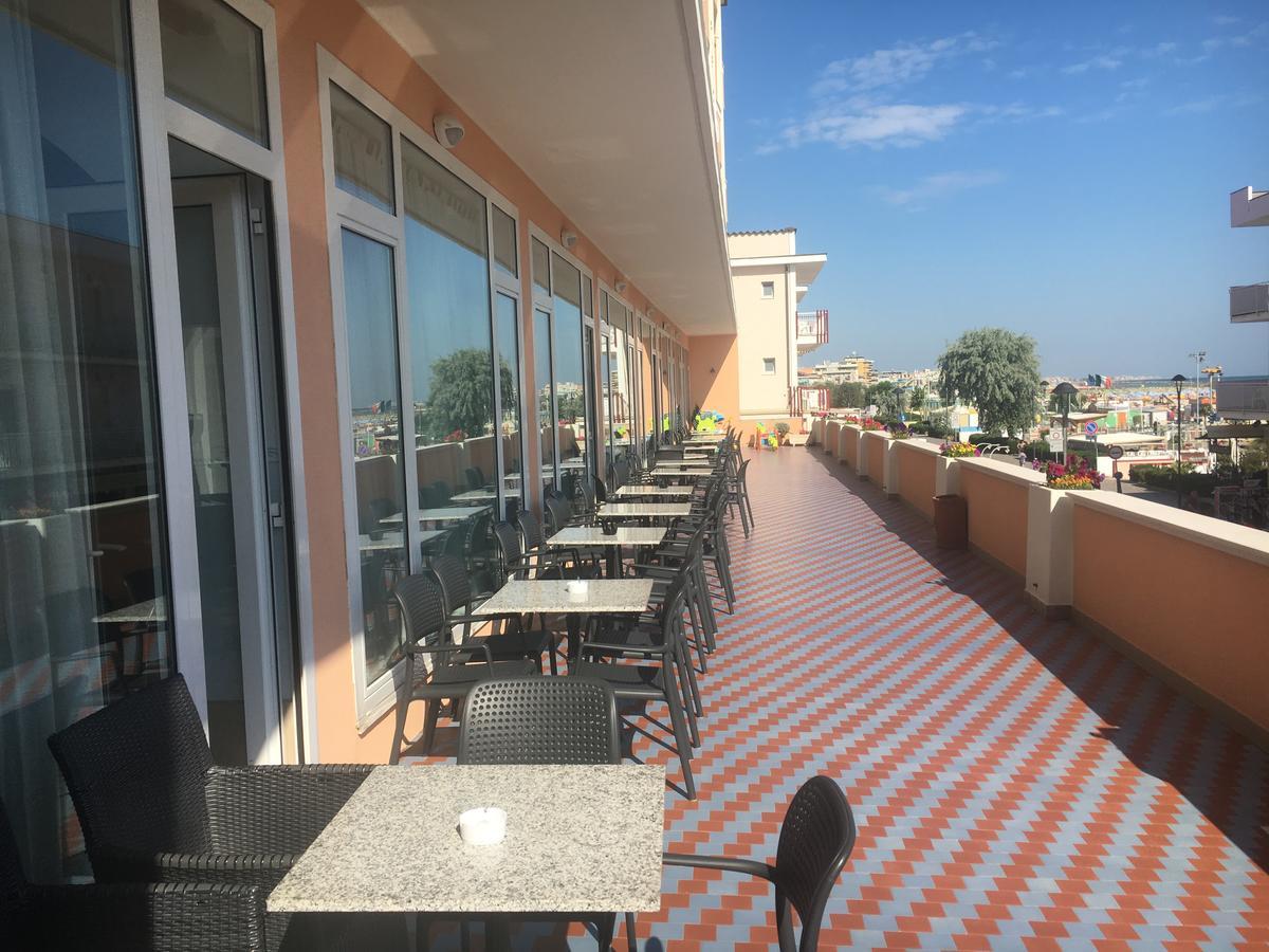 Hotel Alexander Resort Rimini Ngoại thất bức ảnh