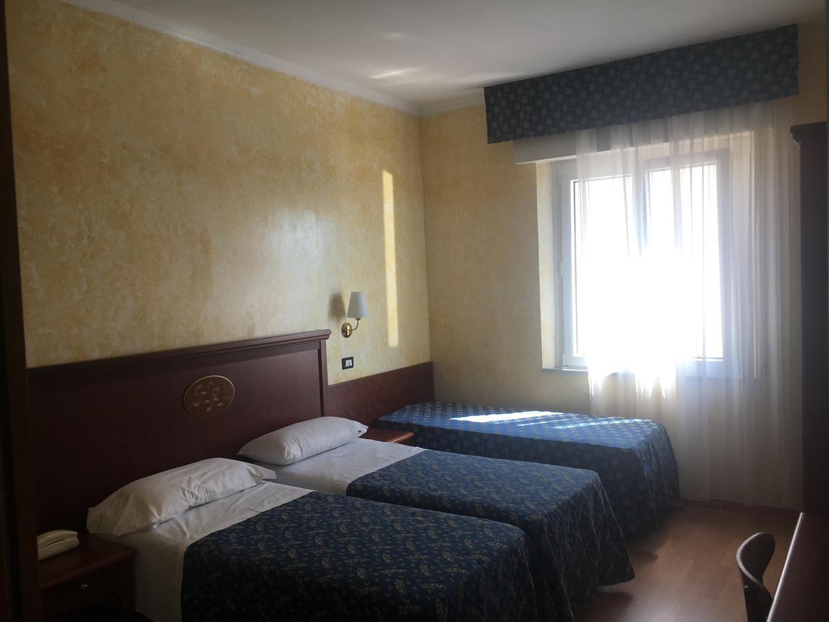 Hotel Alexander Resort Rimini Ngoại thất bức ảnh